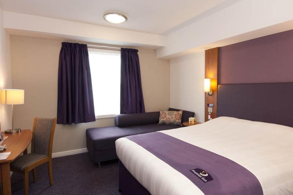 Premier Inn Newcastle - Metro Centre 盖茨黑德 客房 照片